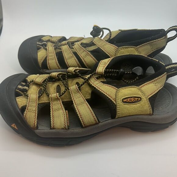 Keen sandals-Men size 8‎ - Picture 2 of 5
